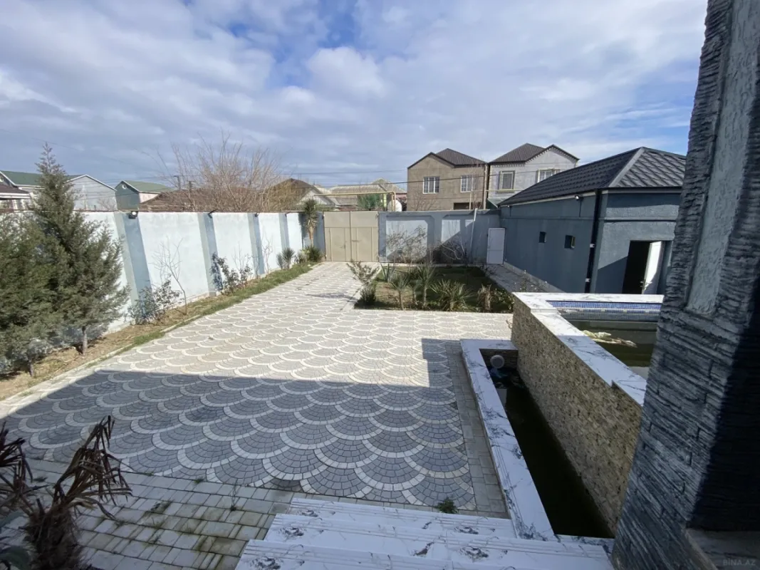 Satılır 4 otaqlı həyət evi 160 m²