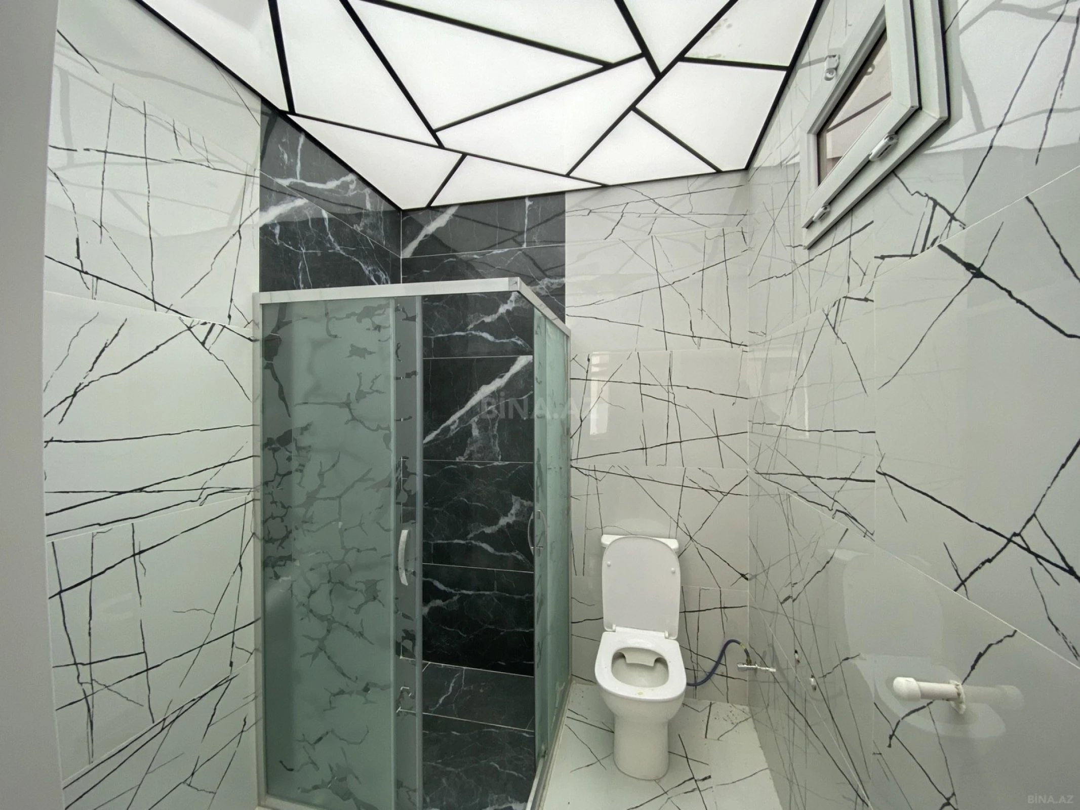 Satılır 4 otaqlı həyət evi 160 m²