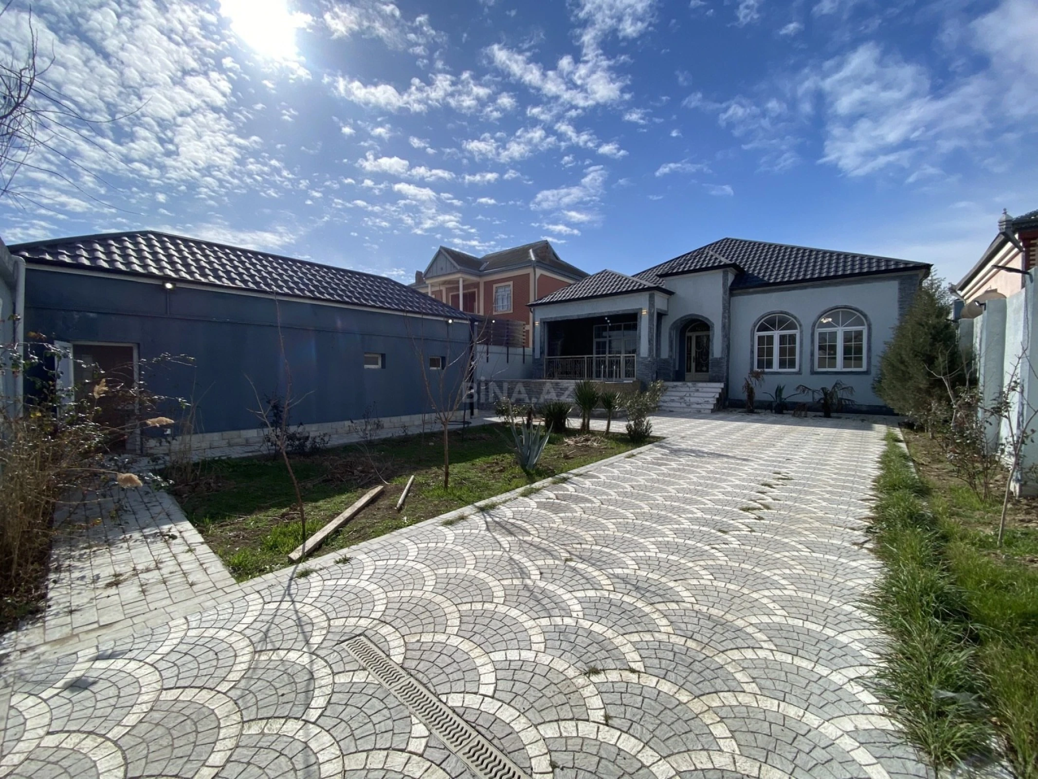 Satılır 4 otaqlı həyət evi 160 m²