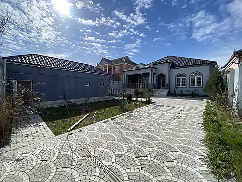 Satılır 4 otaqlı həyət evi 160 m²