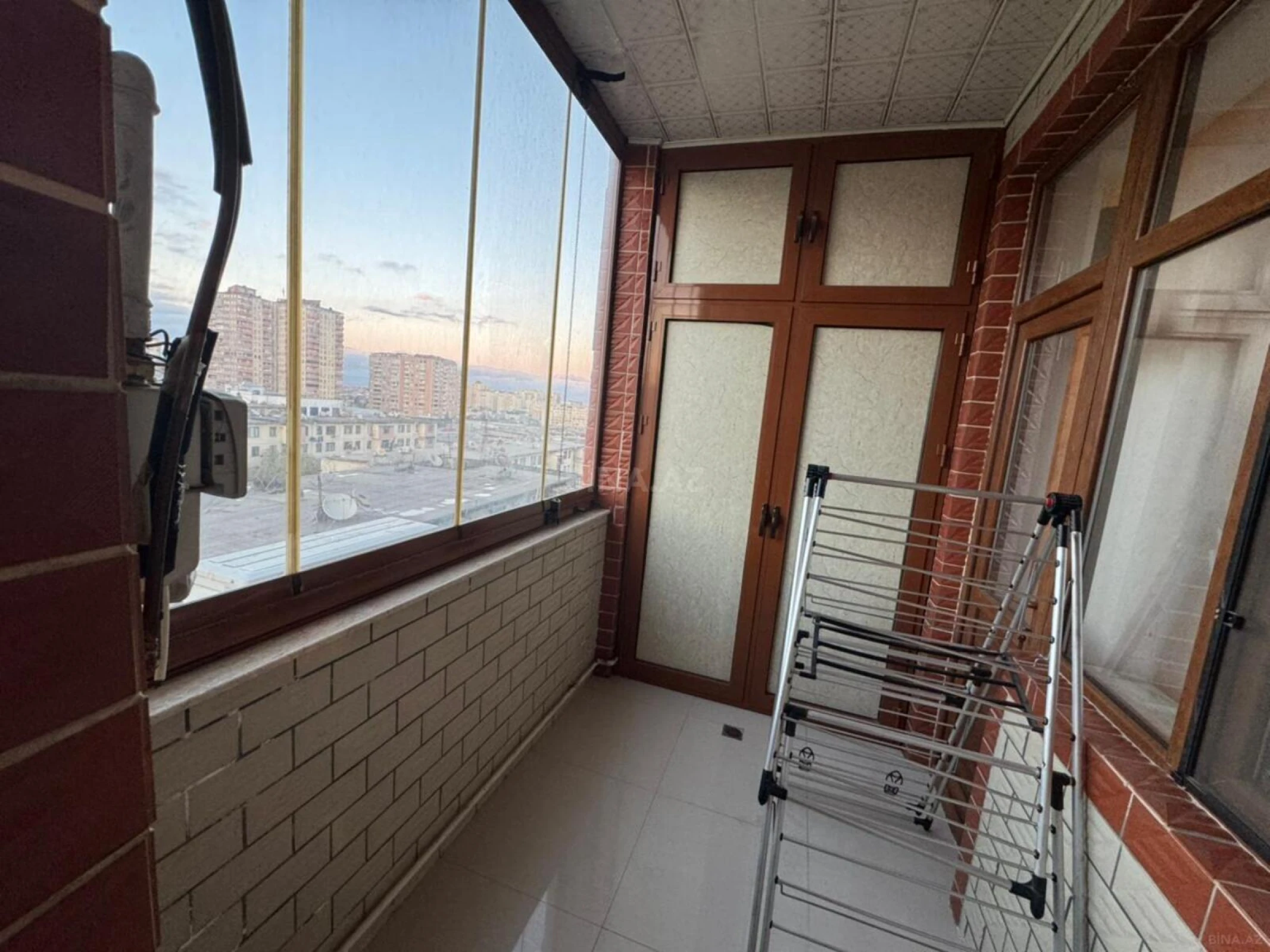 Kirayə verilir 2 otaqlı mənzil 85 m²