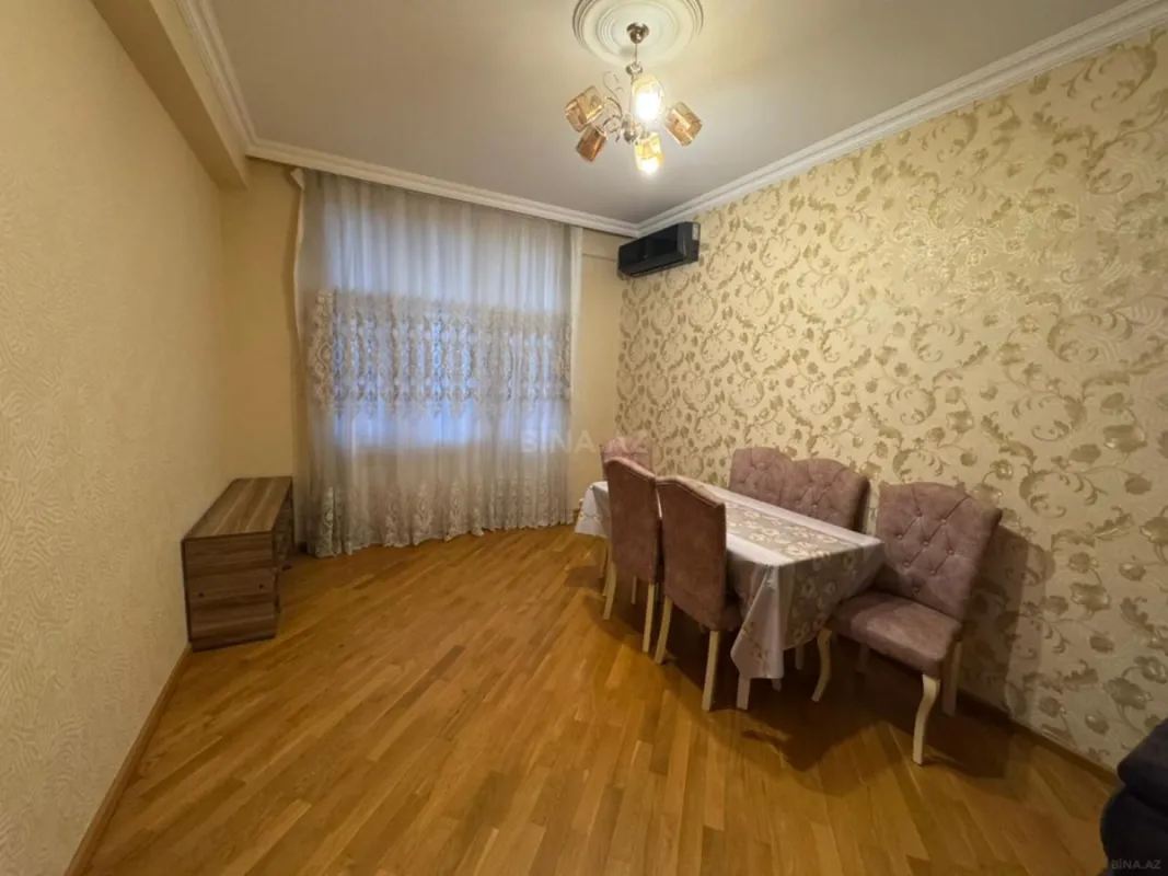 Kirayə verilir 2 otaqlı mənzil 85 m²