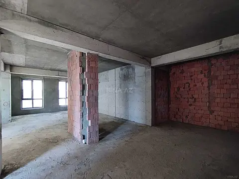 Satılır 3 otaqlı mənzil 135 m²