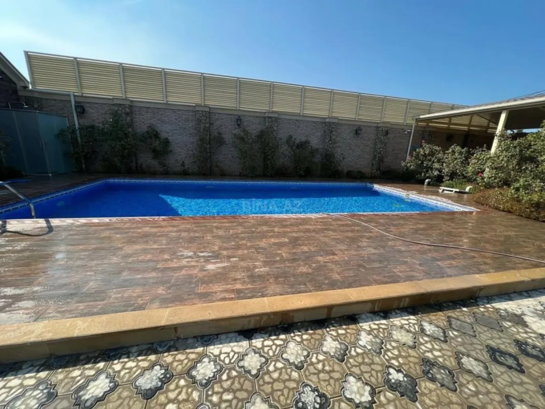 Kirayə verilir 5 otaqlı həyət evi 400 m²