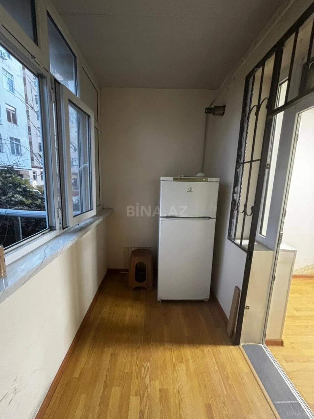 Satılır 2 otaqlı mənzil 105 m²