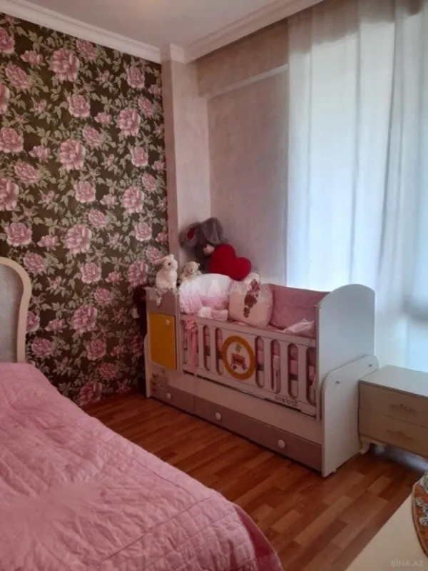 Satılır 3 otaqlı mənzil 82 m²