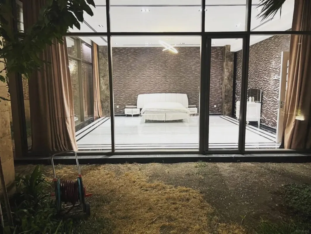 Kirayə verilir 4 otaqlı həyət evi 300 m²
