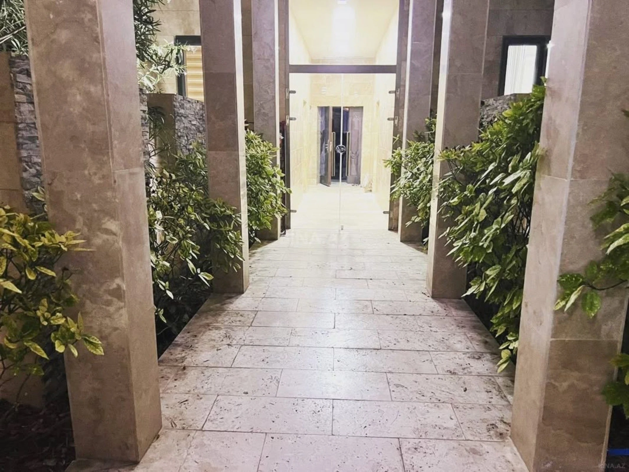 Kirayə verilir 4 otaqlı həyət evi 300 m²