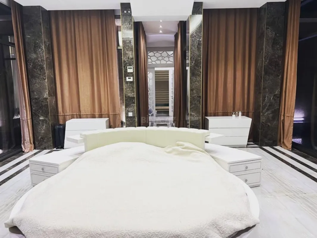 Kirayə verilir 4 otaqlı həyət evi 300 m²