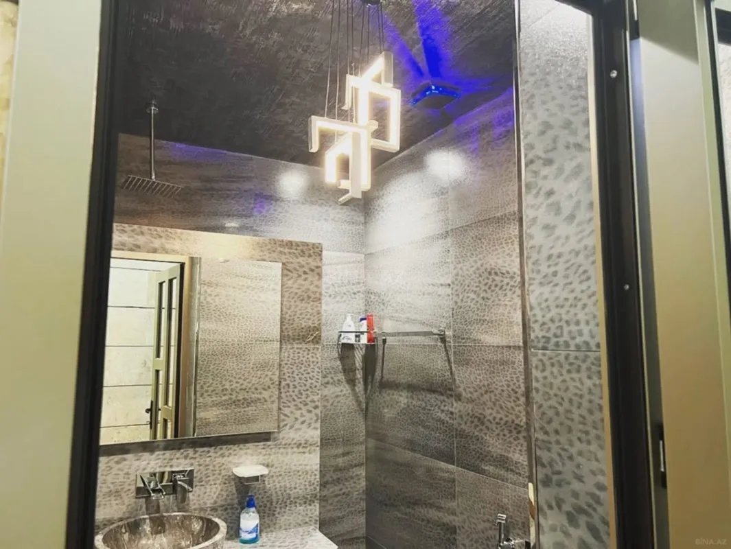 Kirayə verilir 4 otaqlı həyət evi 300 m²