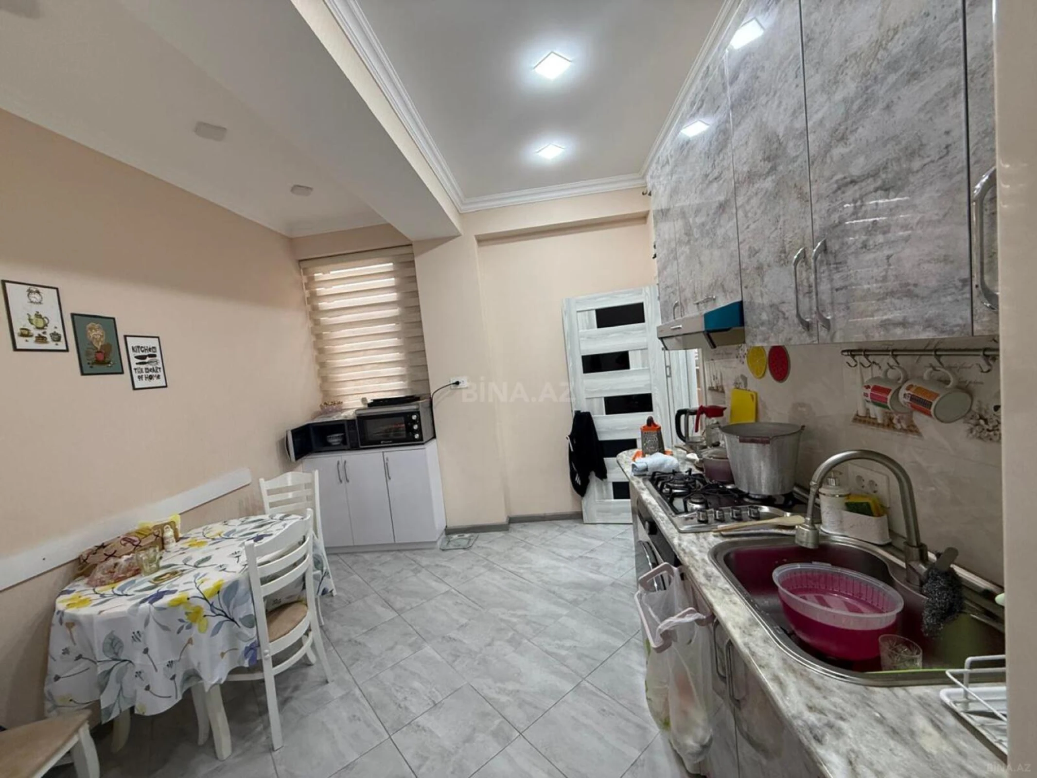 Kirayə verilir 3 otaqlı mənzil 95 m²