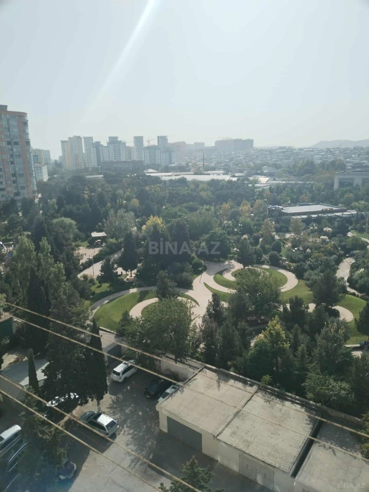 Satılır 4 otaqlı mənzil 135 m²