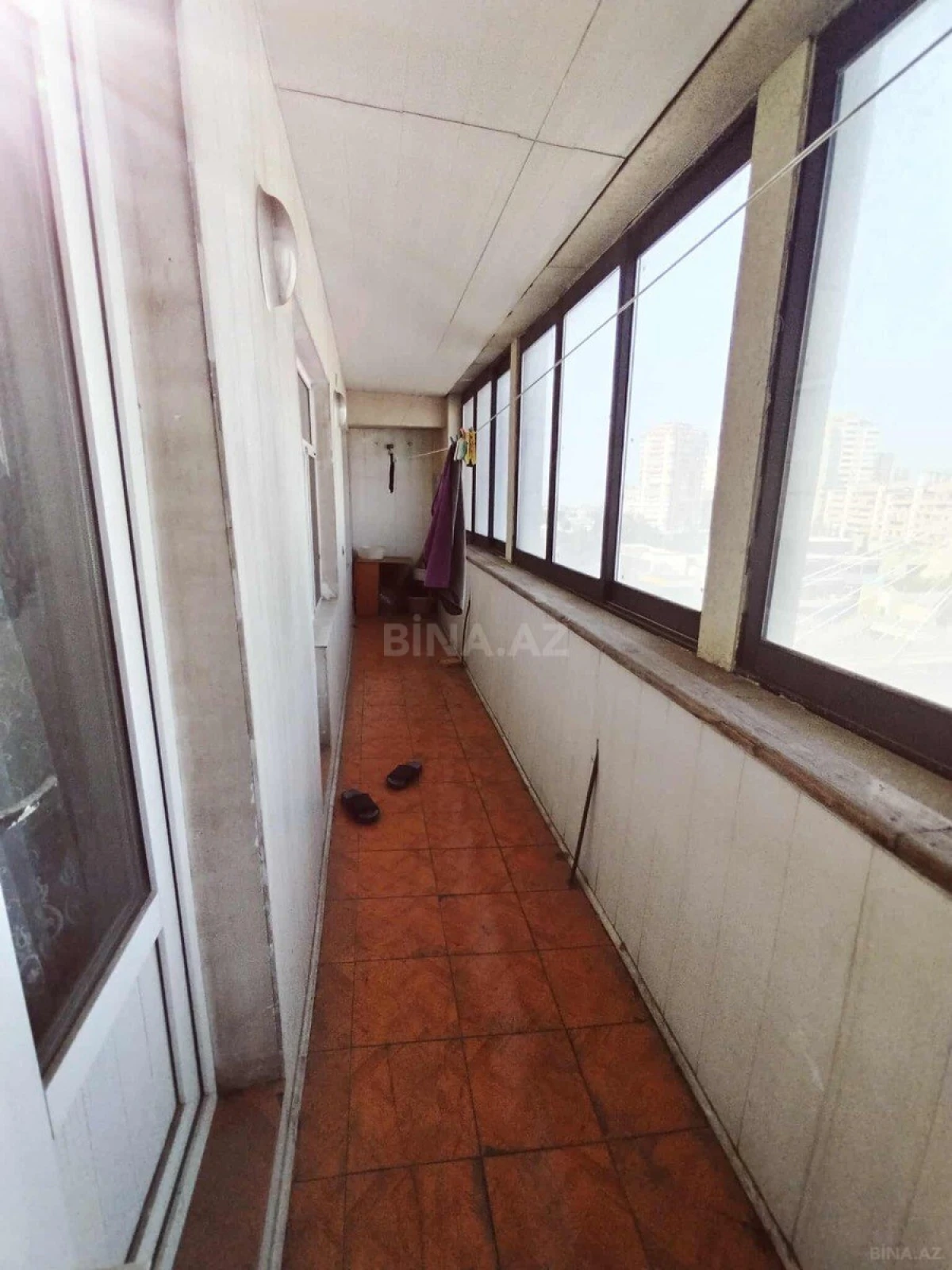 Satılır 4 otaqlı mənzil 135 m²