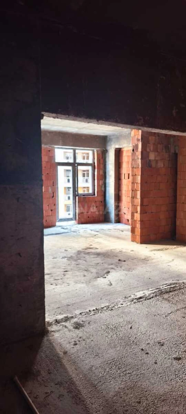 Satılır 1 otaqlı mənzil 54 m²