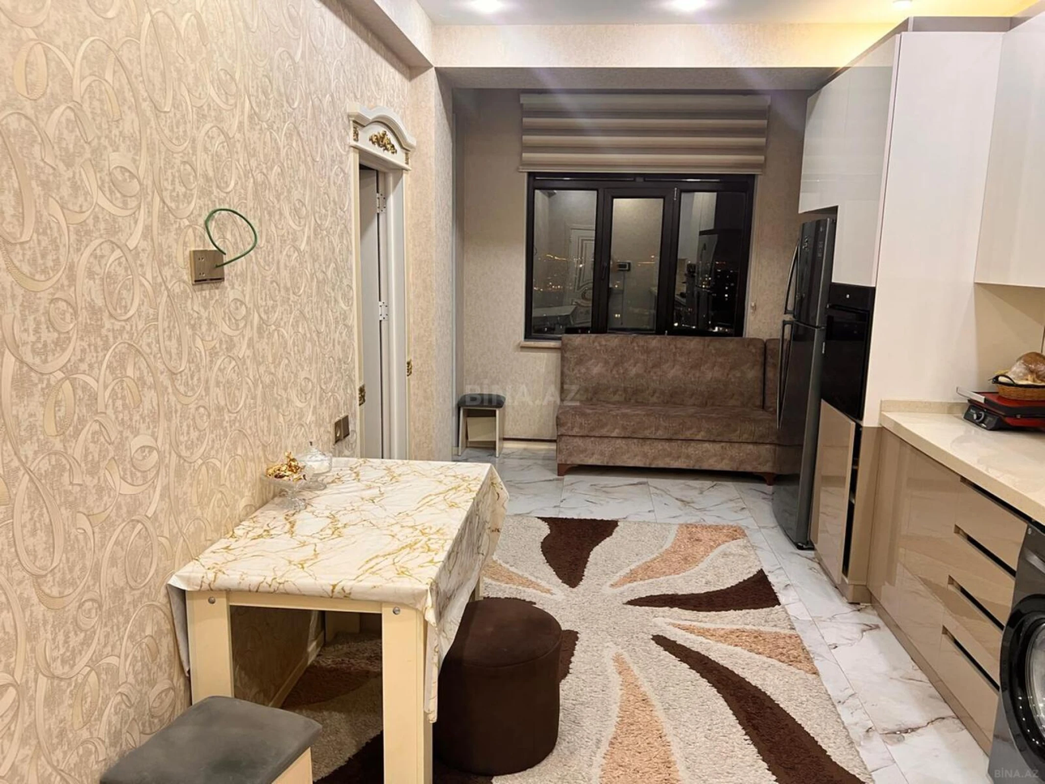 Satılır 3 otaqlı mənzil 111 m²