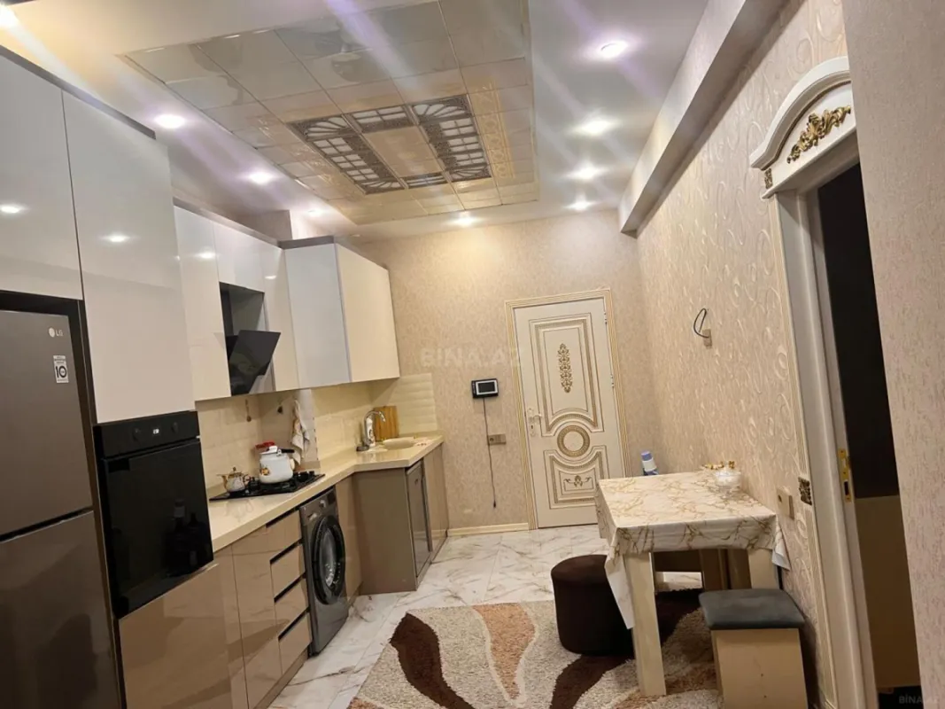 Satılır 3 otaqlı mənzil 111 m²