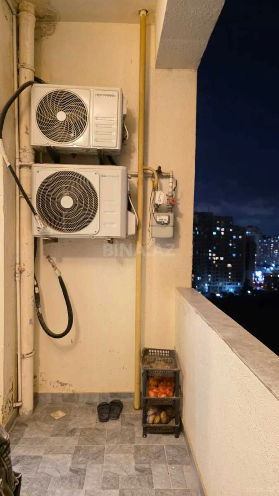 Satılır 3 otaqlı mənzil 122 m²