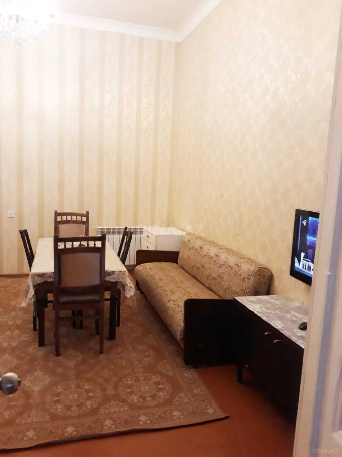 Kirayə verilir 2 otaqlı mənzil 60 m²