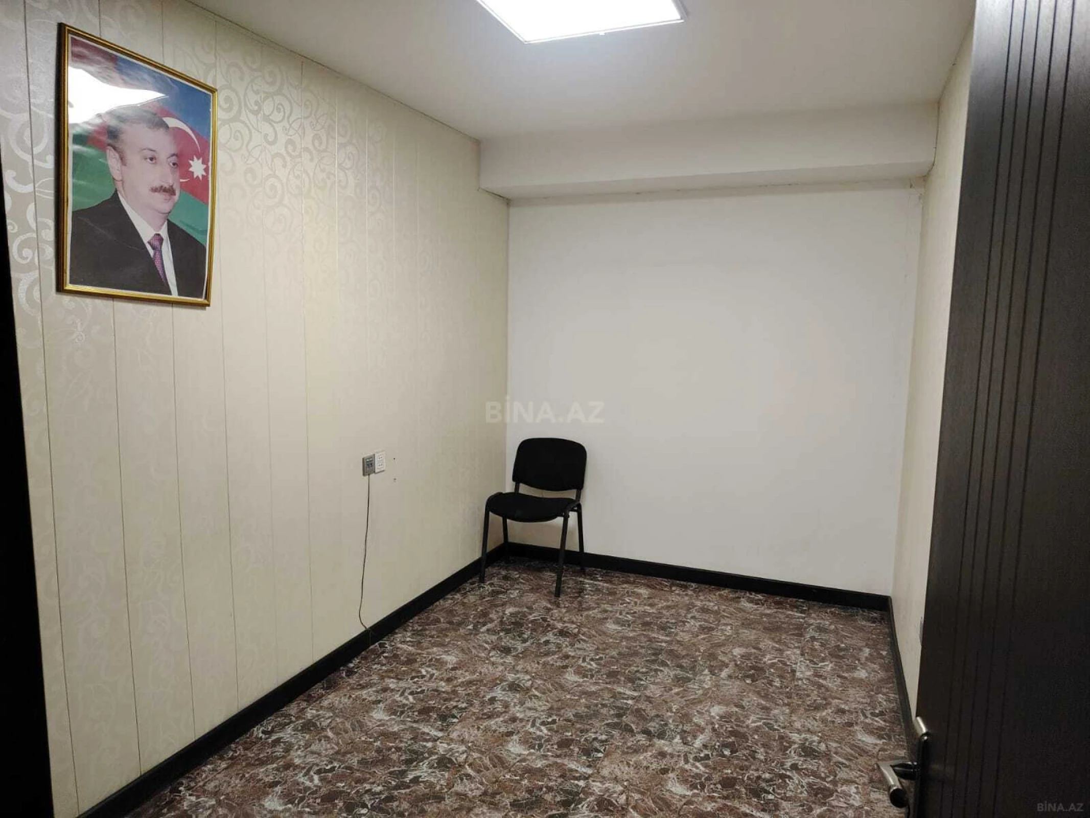 Kirayə verilir 7 otaqlı ofis 200 m²