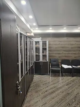 Kirayə verilir 7 otaqlı ofis 200 m²