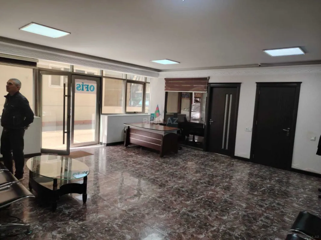 Kirayə verilir 7 otaqlı ofis 200 m²