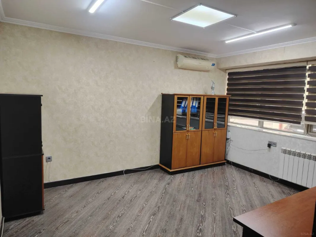 Kirayə verilir 7 otaqlı ofis 200 m²