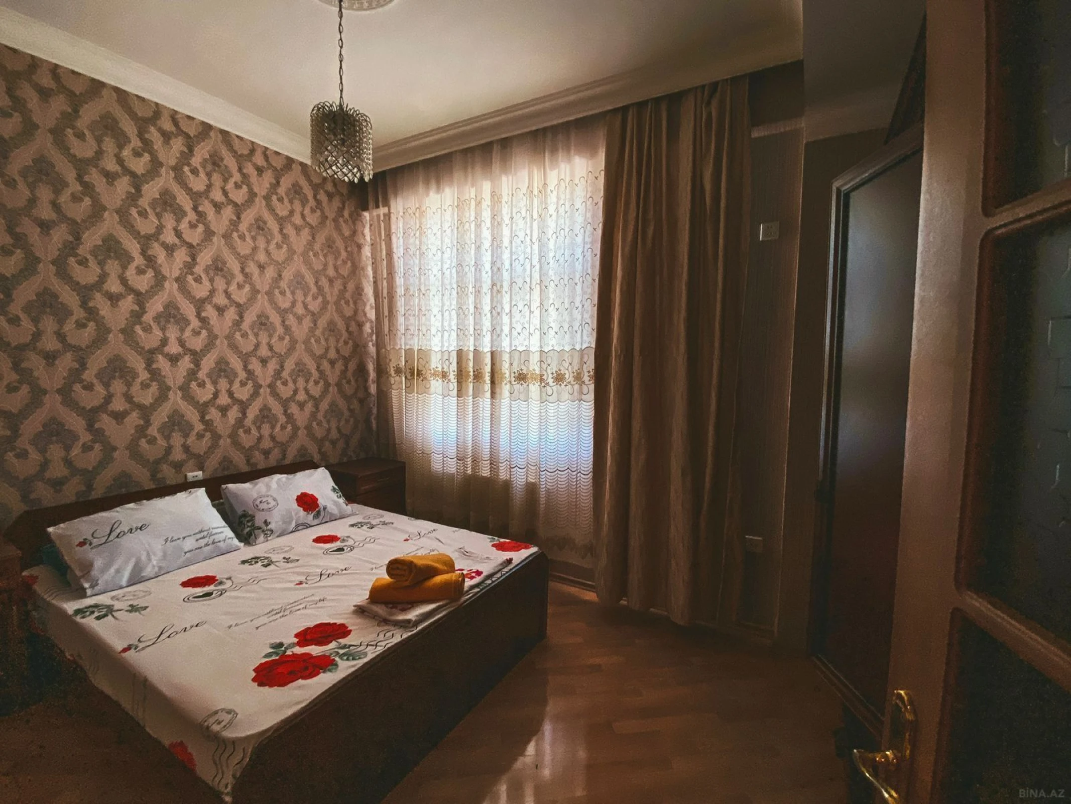 Kirayə verilir 3 otaqlı mənzil 160 m²