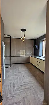 Kirayə verilir 3 otaqlı mənzil 158 m²
