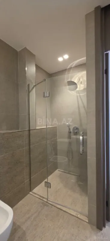 Kirayə verilir 3 otaqlı mənzil 158 m²