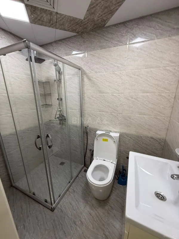 Kirayə verilir 2 otaqlı mənzil 70 m²