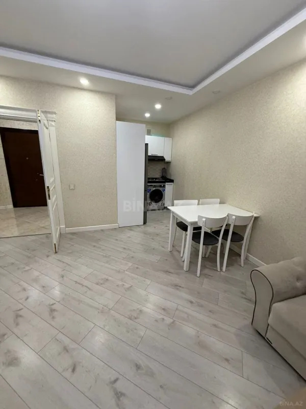 Kirayə verilir 2 otaqlı mənzil 70 m²