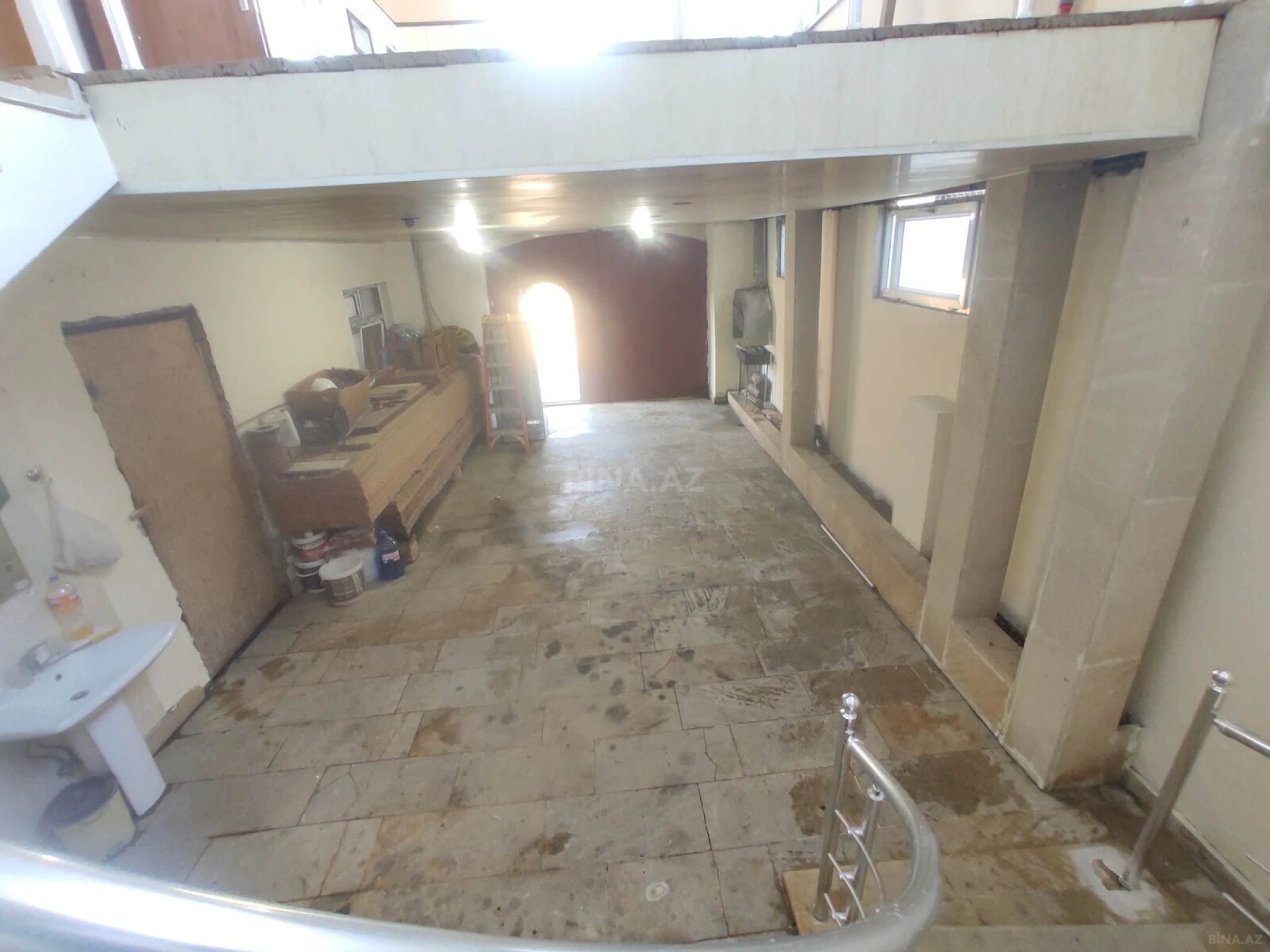 Satılır 8 otaqlı həyət evi 150 m²