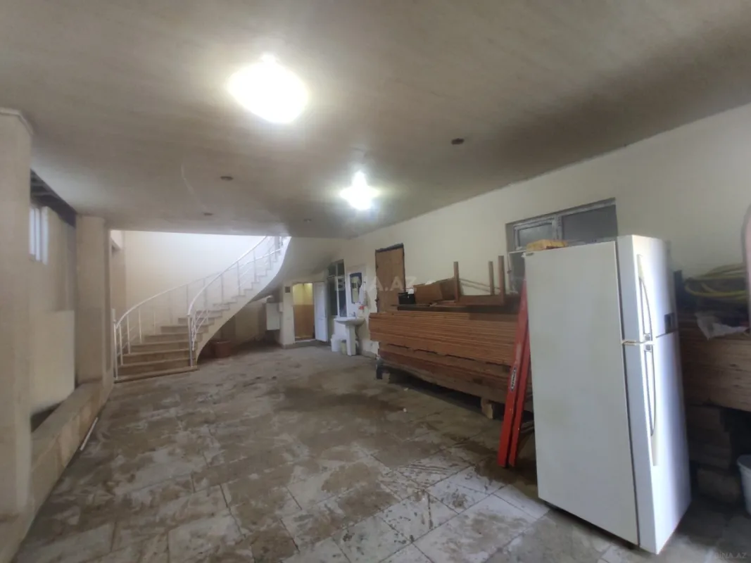 Satılır 8 otaqlı həyət evi 150 m²