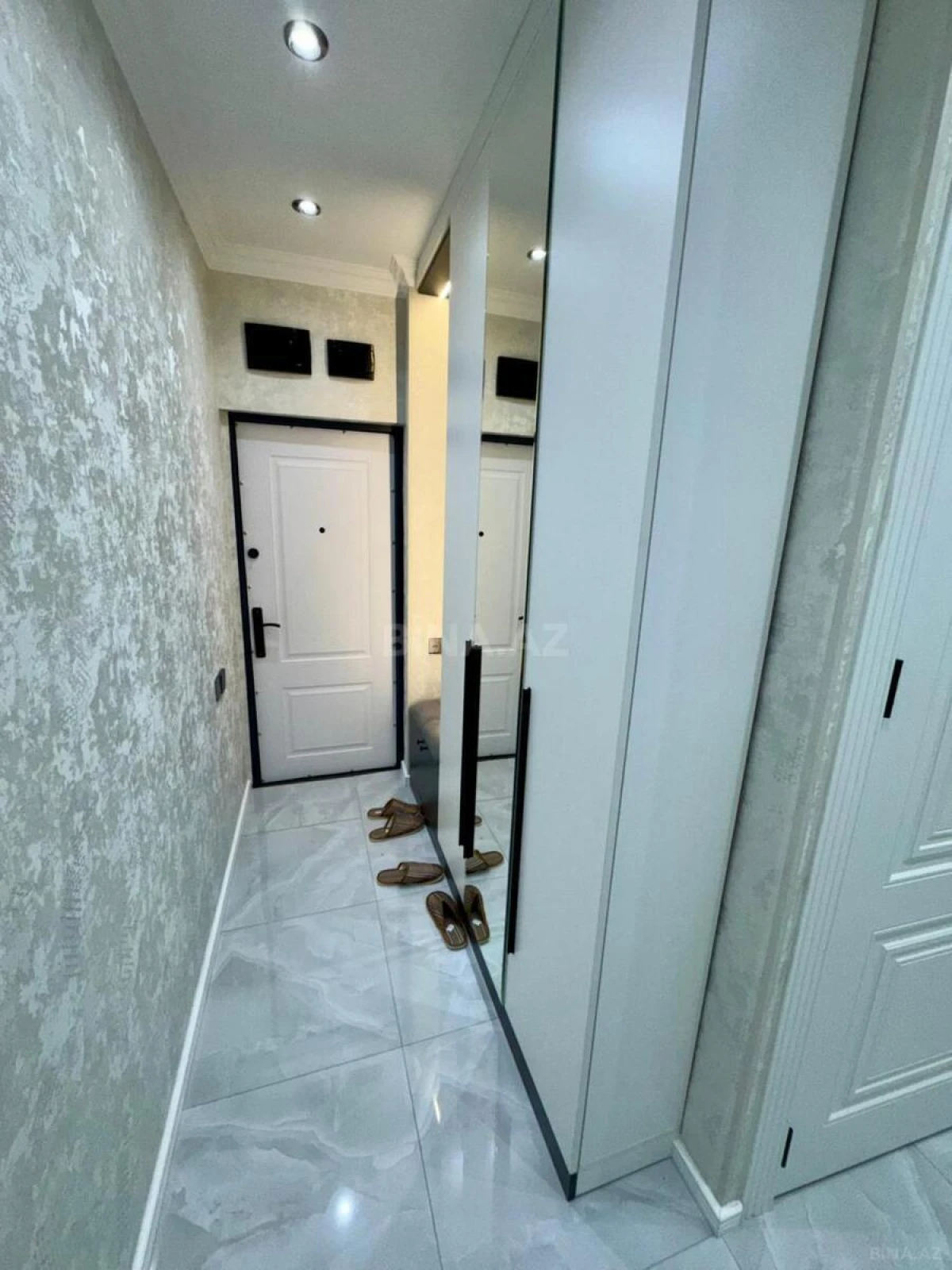 Satılır 2 otaqlı mənzil 45 m²