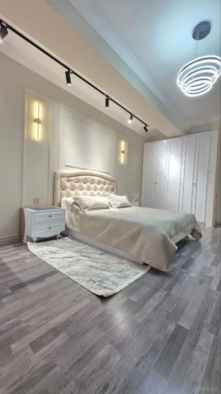 Satılır 2 otaqlı mənzil 98 m²