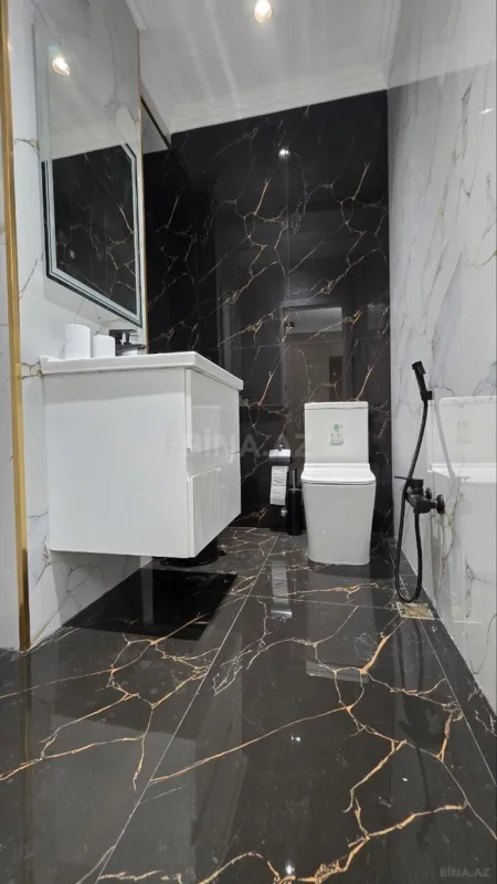 Satılır 2 otaqlı mənzil 98 m²