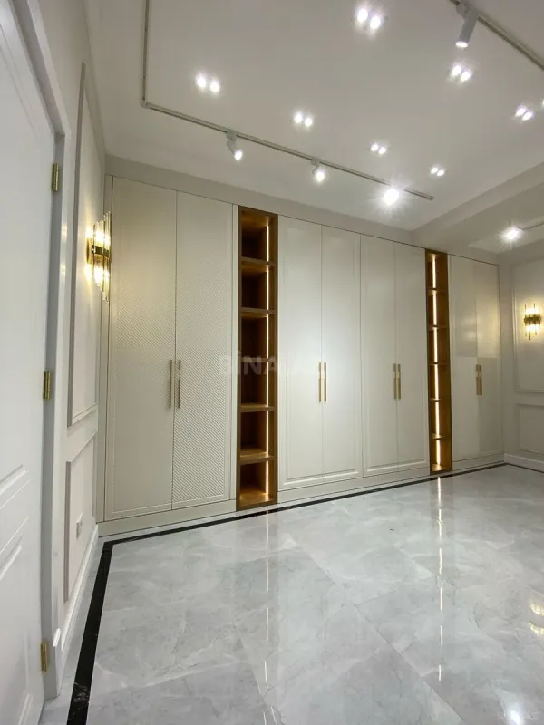 Kirayə verilir 3 otaqlı mənzil 130 m²