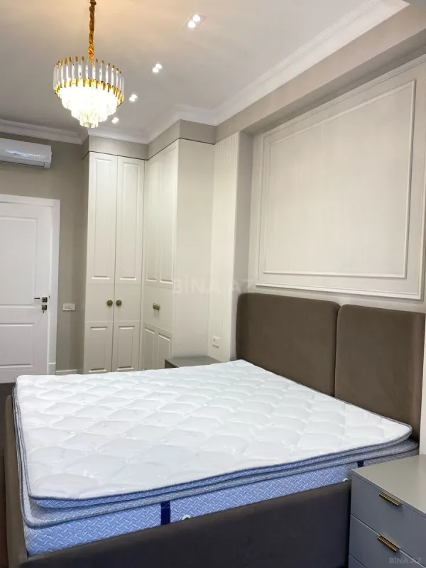Kirayə verilir 3 otaqlı mənzil 130 m²
