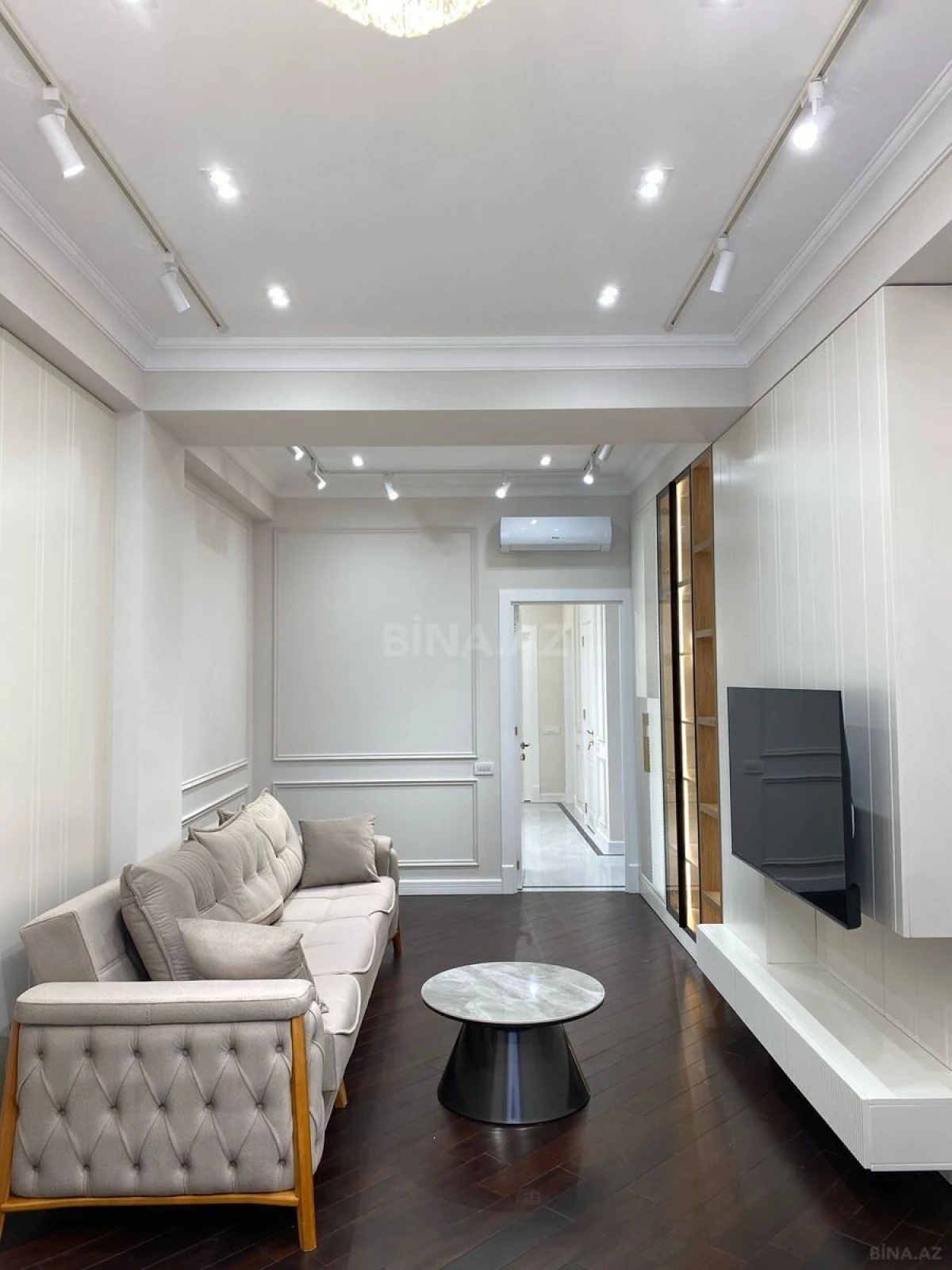 Kirayə verilir 3 otaqlı mənzil 130 m²