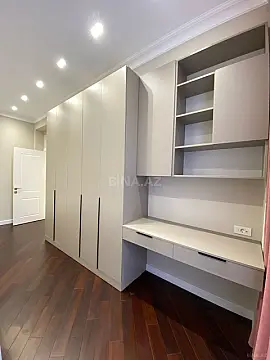 Kirayə verilir 3 otaqlı mənzil 130 m²
