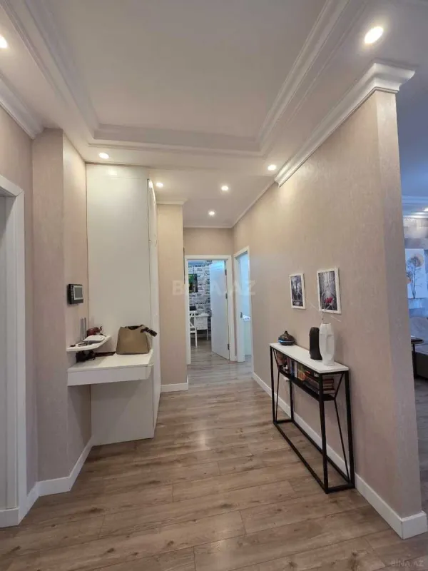 Satılır 3 otaqlı mənzil 100 m²