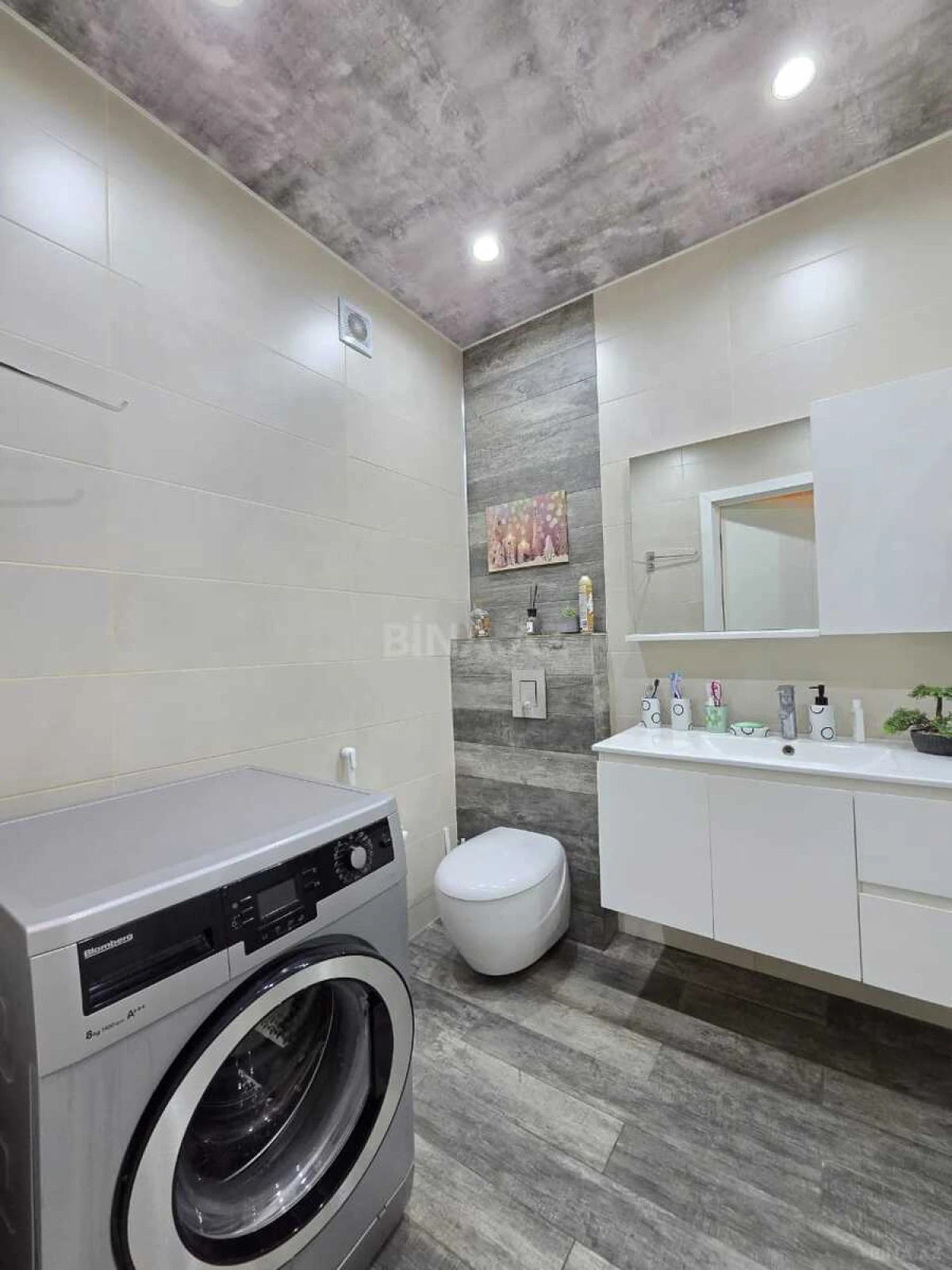 Satılır 3 otaqlı mənzil 100 m²