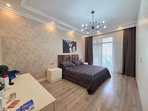 Satılır 3 otaqlı mənzil 100 m²