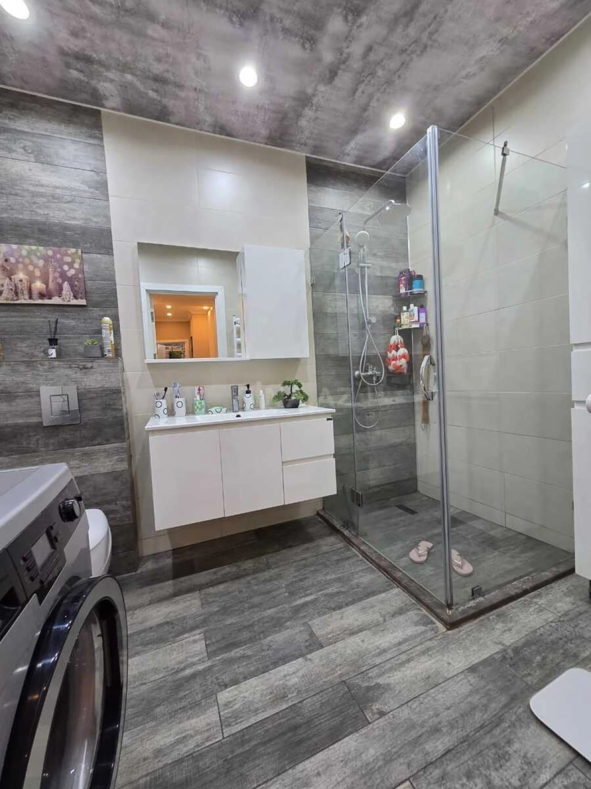 Satılır 3 otaqlı mənzil 100 m²