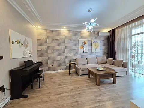 Satılır 3 otaqlı mənzil 100 m²