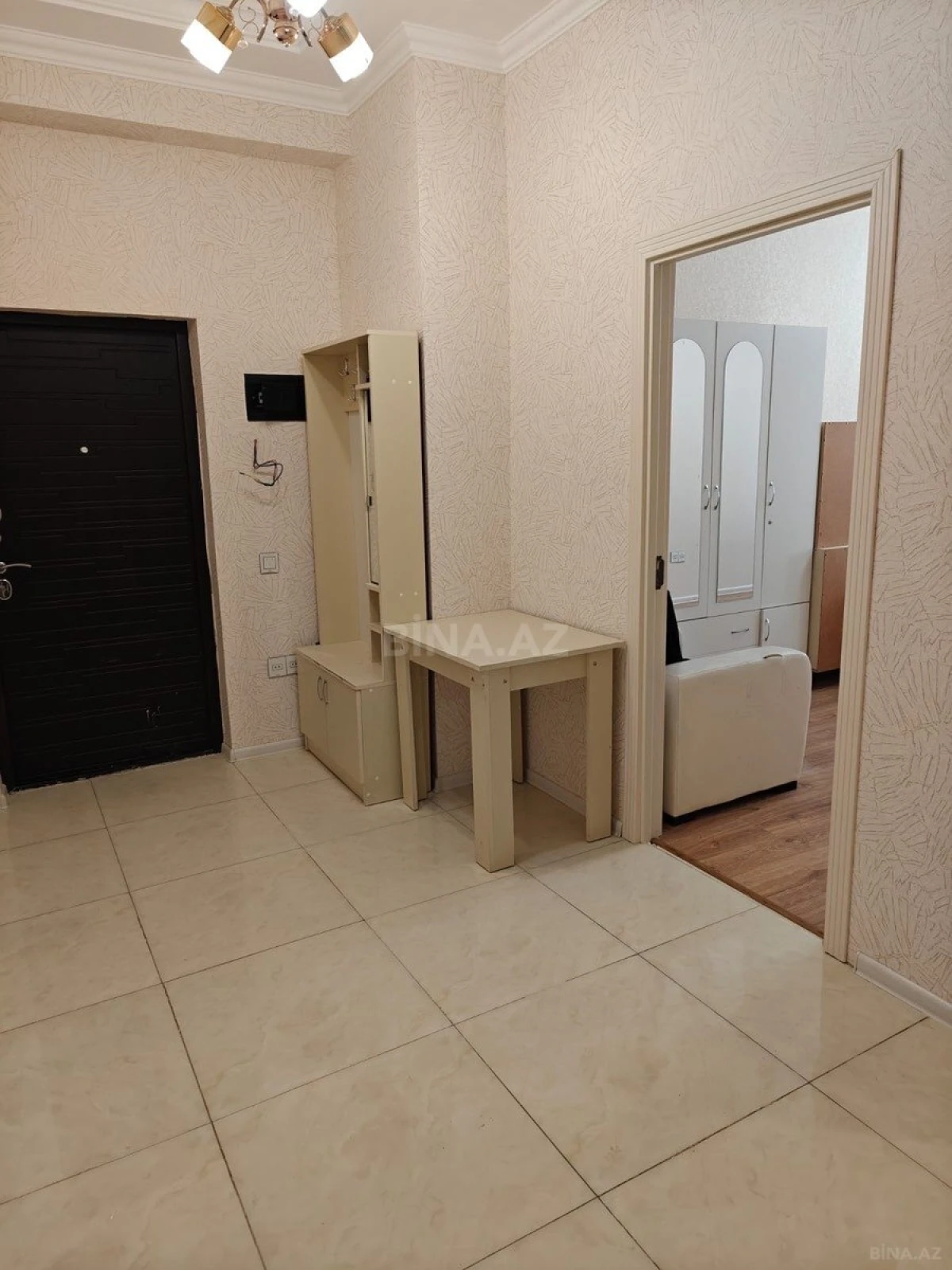 Kirayə verilir 3 otaqlı mənzil 102 m²