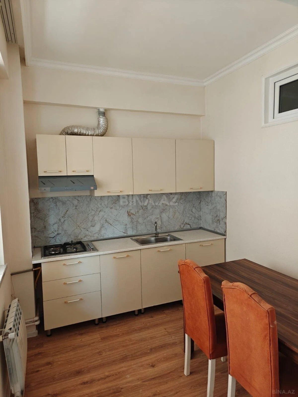 Kirayə verilir 3 otaqlı mənzil 102 m²