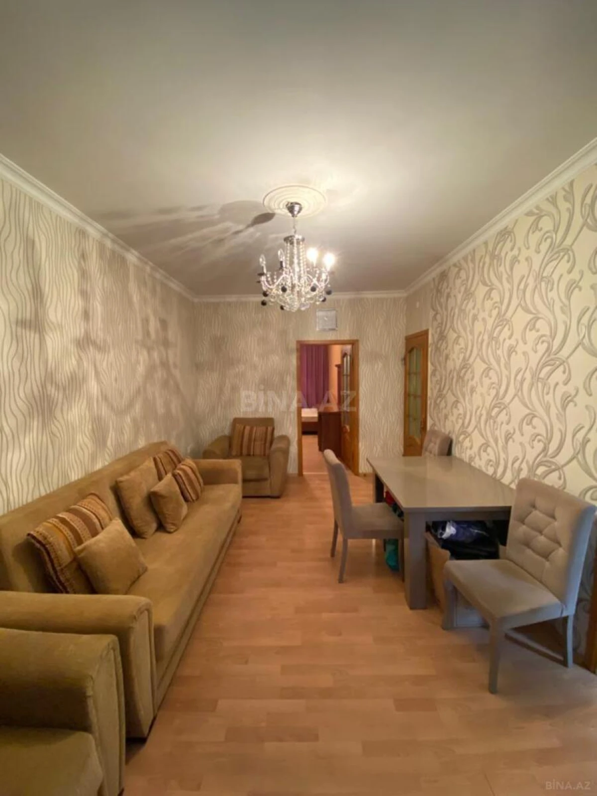Kirayə verilir 2 otaqlı mənzil 60 m²