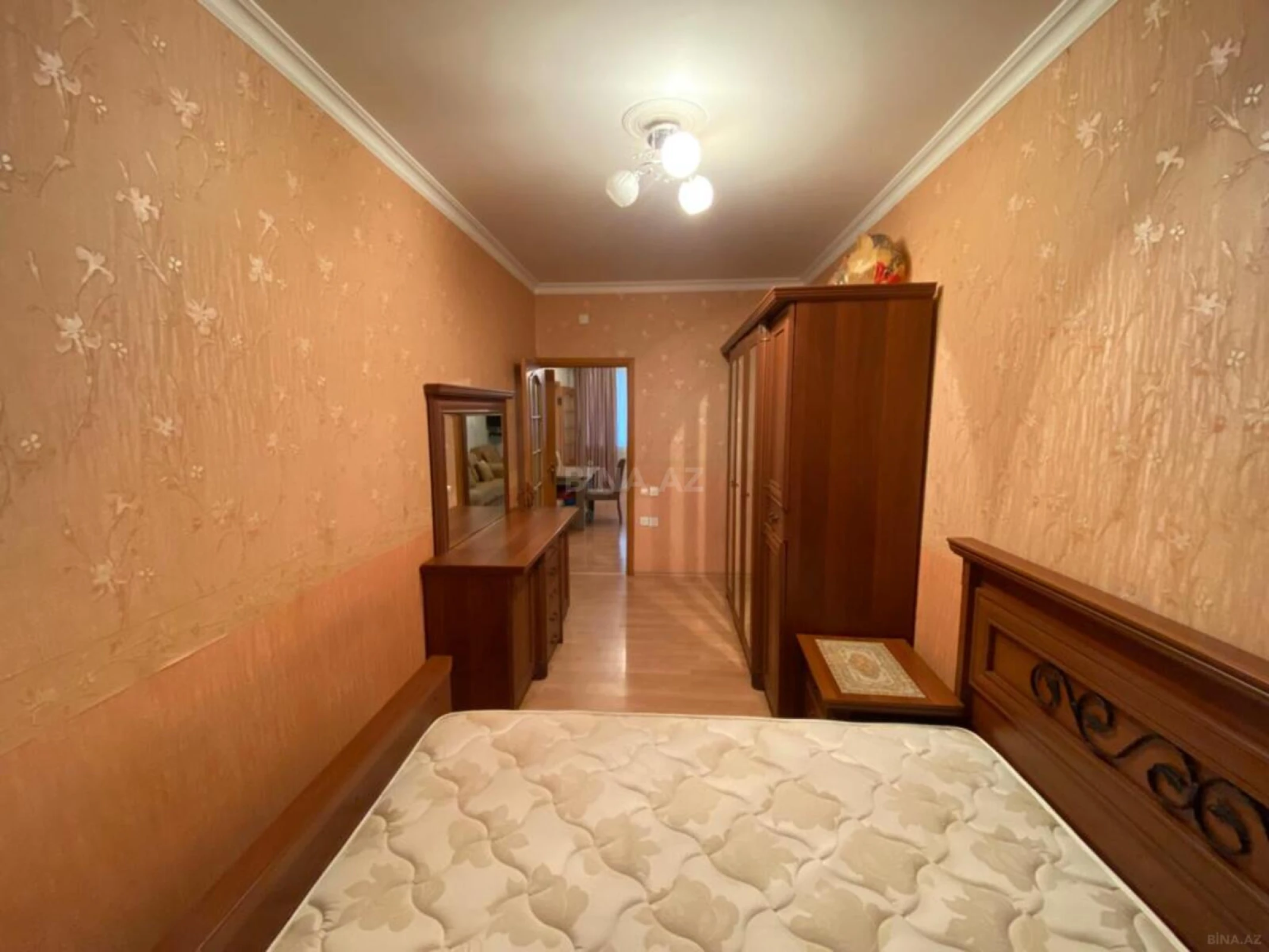 Kirayə verilir 2 otaqlı mənzil 60 m²