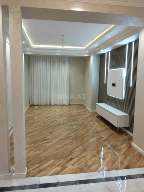 Satılır 3 otaqlı mənzil 105 m²